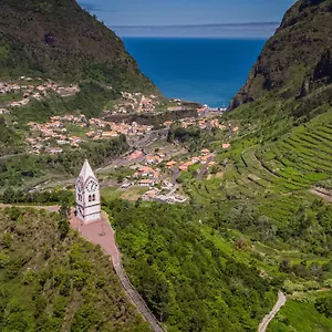 pereira-place-cottage.madeira-islandshotels.com/