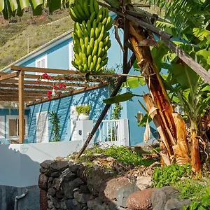 blue-by-the-sea-house.madeira-islandshotels.com/